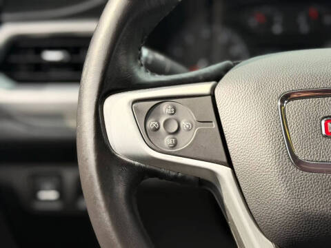2017 GMC Acadia SLE-2