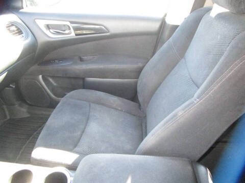 2014 Nissan Pathfinder S