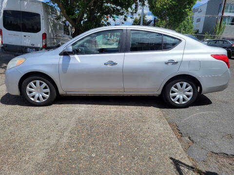 2012 Nissan Versa