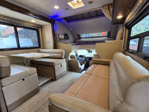 2020 Thor Motor Coach Omni