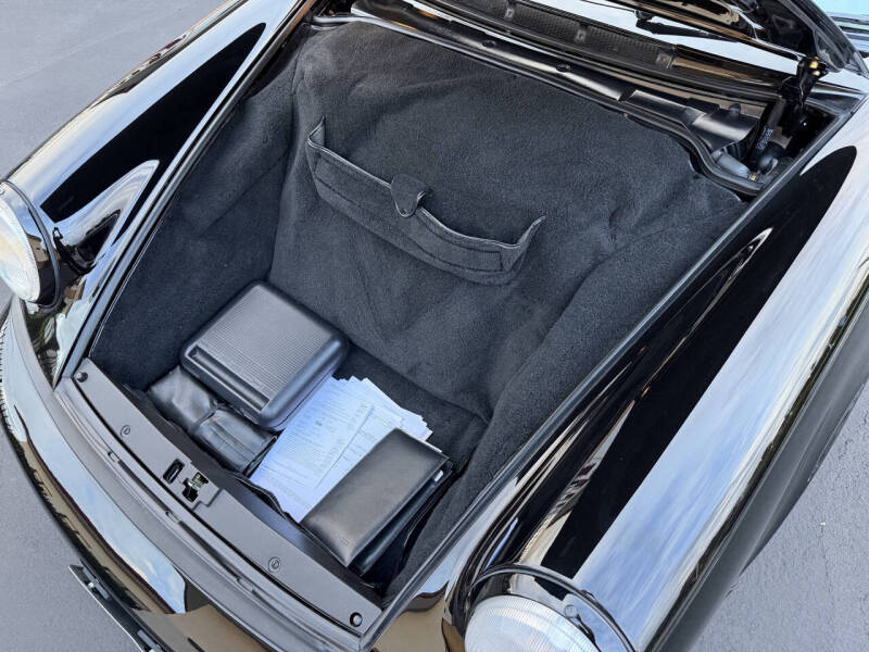 1993 Porsche 911 Carrera 2