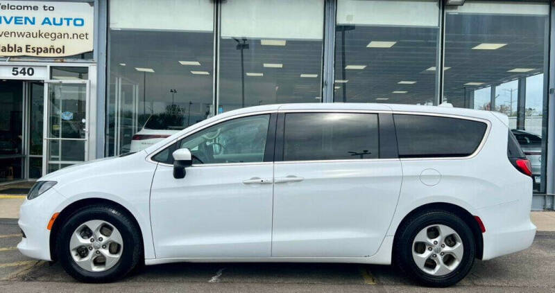 2017 Chrysler Pacifica LX