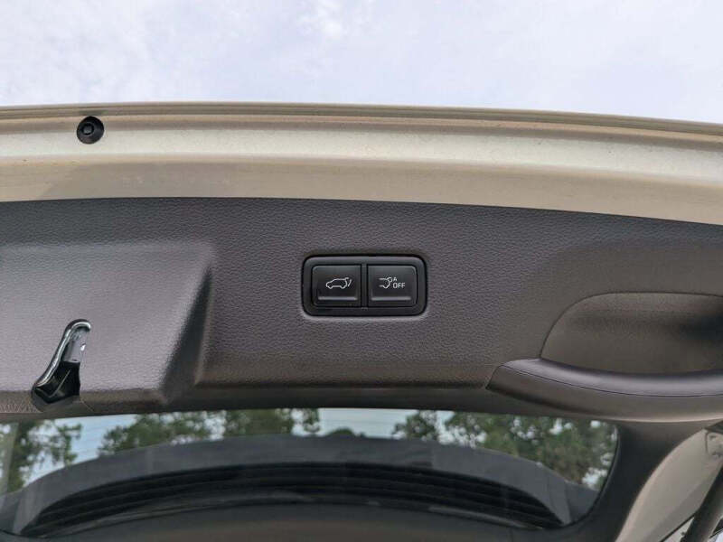 2025 Kia Carnival SX