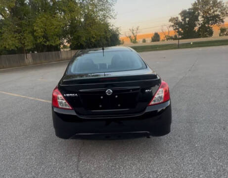 2018 Nissan Versa SV