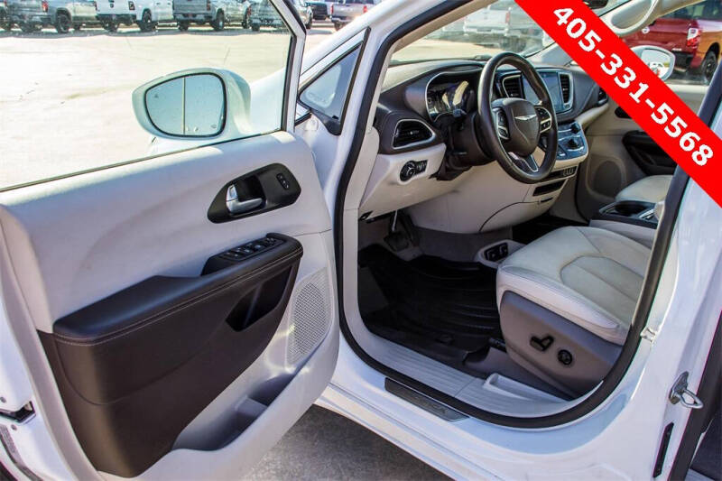 2021 Chrysler Pacifica Touring L