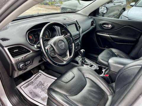 2021 Jeep Cherokee Latitude Lux