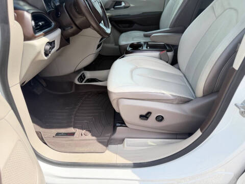 2019 Chrysler Pacifica Touring L Plus