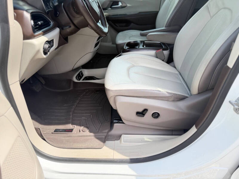 2019 Chrysler Pacifica Touring L Plus
