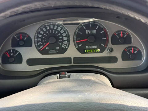 2004 Ford Mustang GT Deluxe