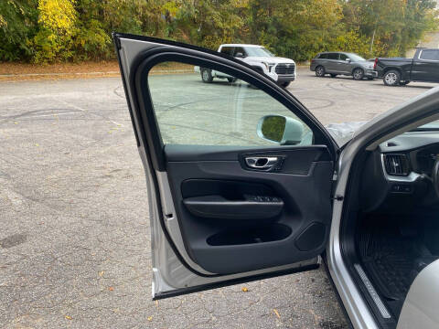 2018 Volvo XC60 T5 Momentum