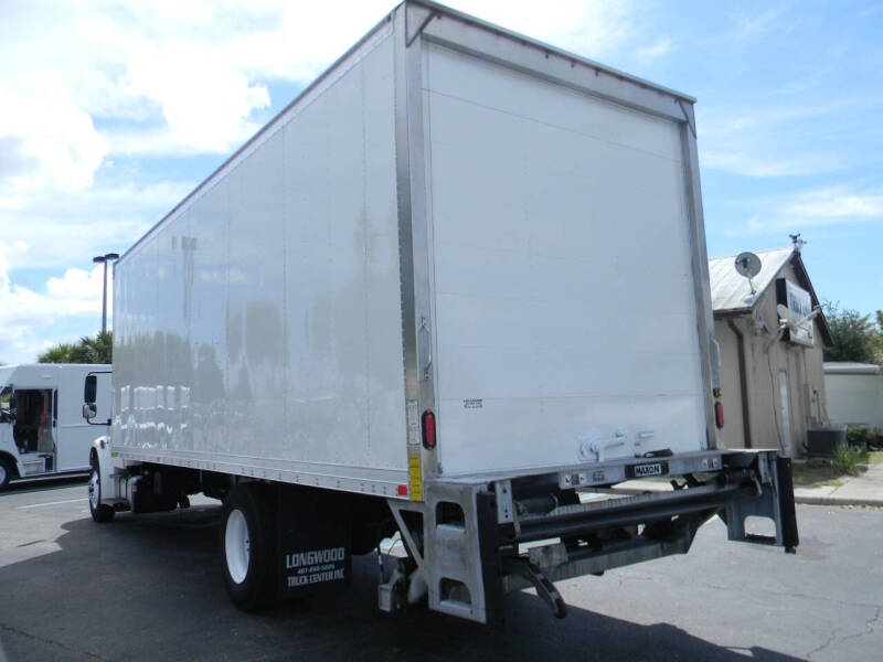 2023 Freightliner M2 106