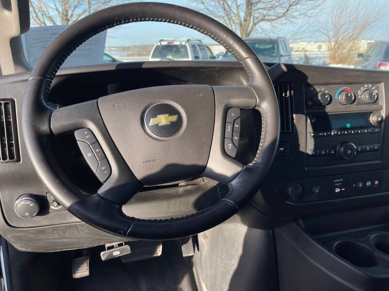 2023 Chevrolet Express 2500