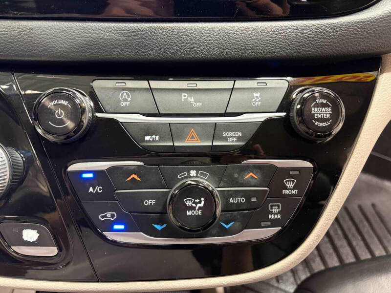 2018 Chrysler Pacifica Touring L Plus