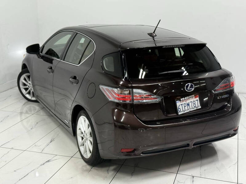 2011 Lexus CT 200h Premium