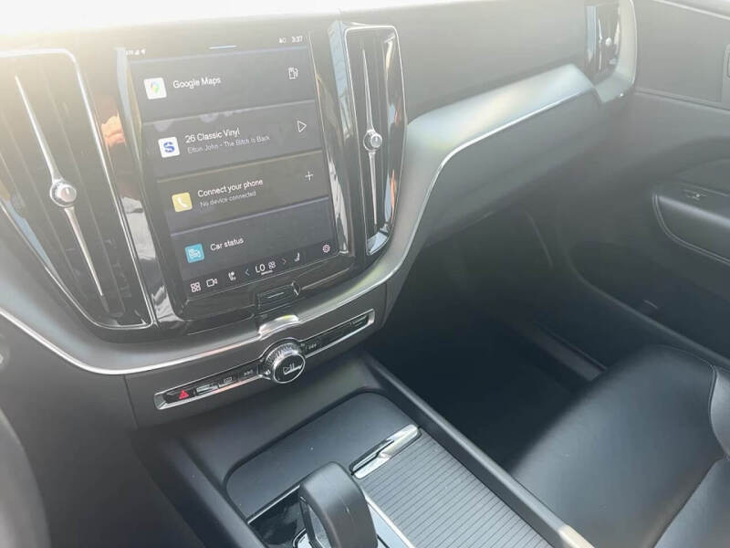 2023 Volvo XC60 B5 Core