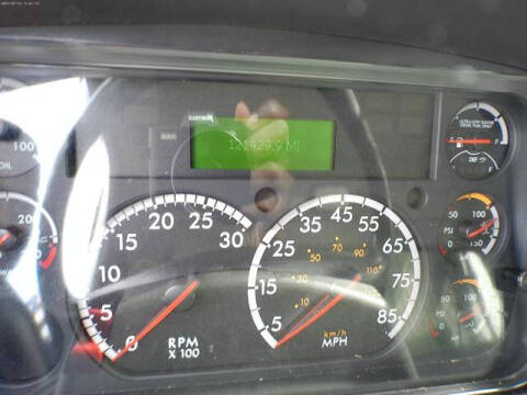 2018 Freightliner M2 106