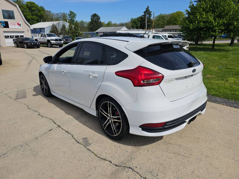 2018 Ford Focus ST