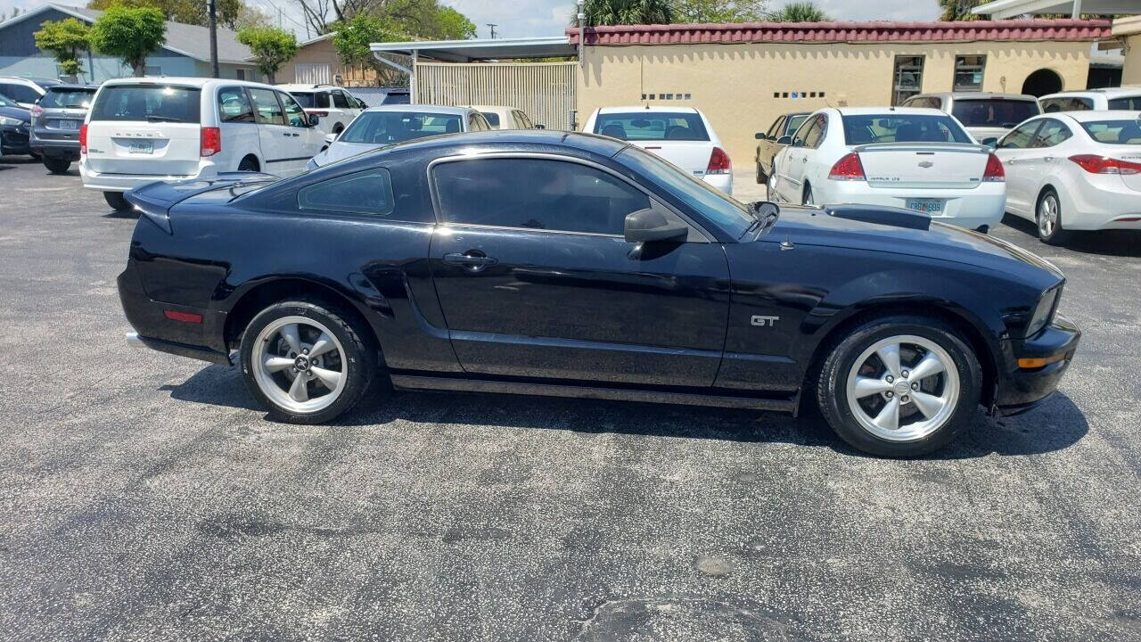 2008 FORD Mustang Coupe - $5,999