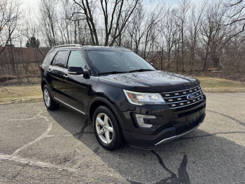 2017 Ford Explorer for sale at Greystone Auto Group in Grand Rapids MI