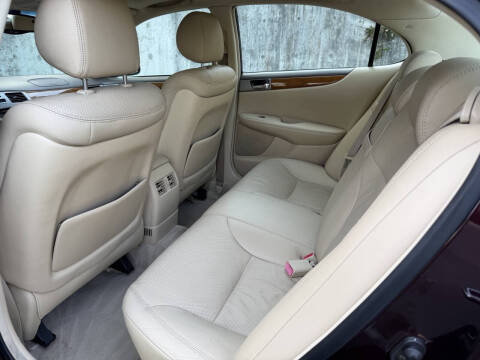 2005 Lexus ES 330