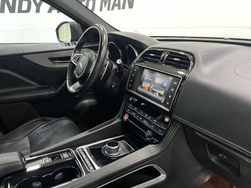 2018 Jaguar F-PACE S