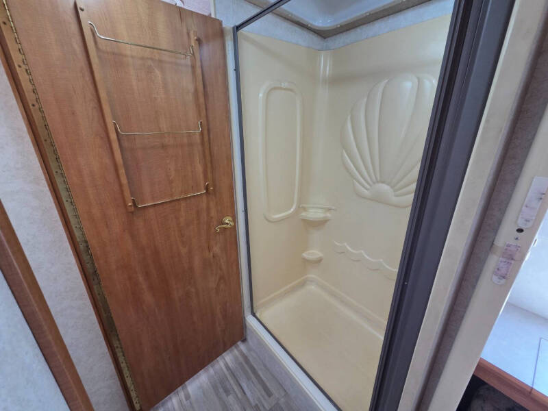 2006 Winnebago Itaska Sunova