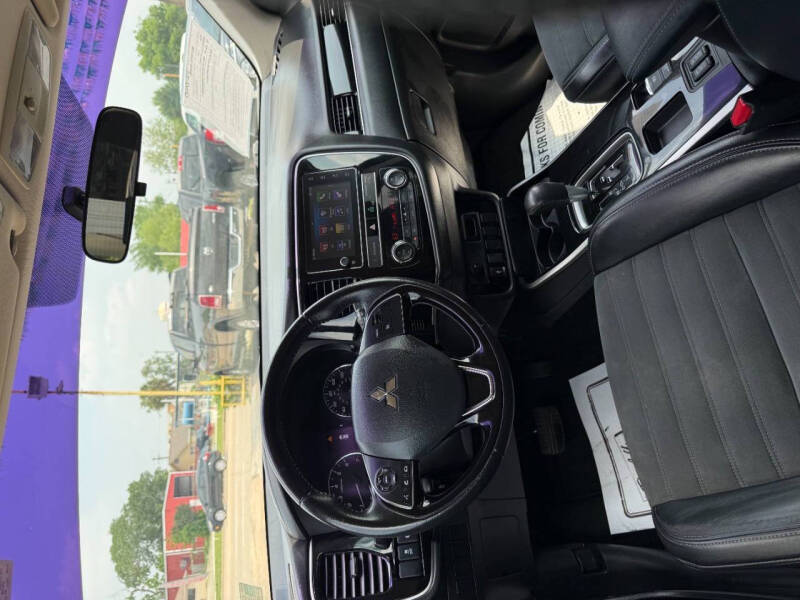 2019 Mitsubishi Outlander SE