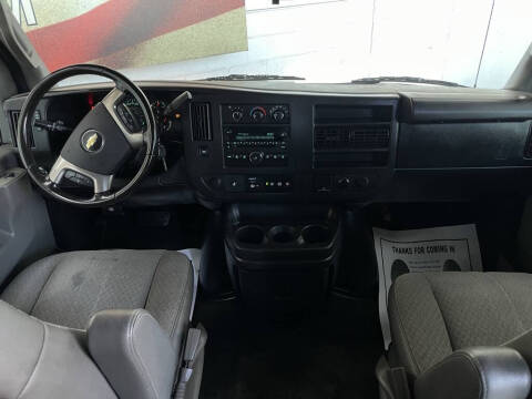 2017 Chevrolet Express LT 3500