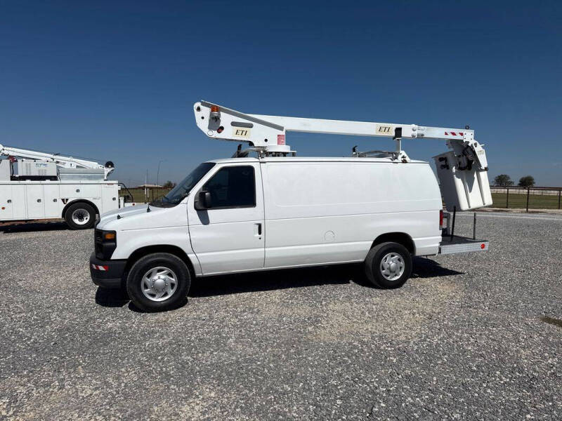 2011 Ford E-Series E-350 SD