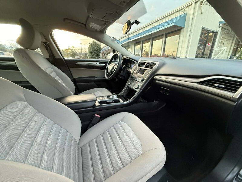 2017 Ford Fusion S