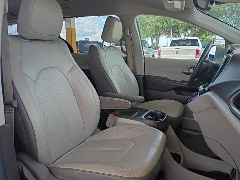 2018 Chrysler Pacifica Touring L