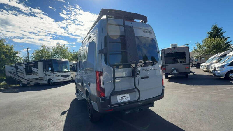2025 Mercedes-Benz Sprinter