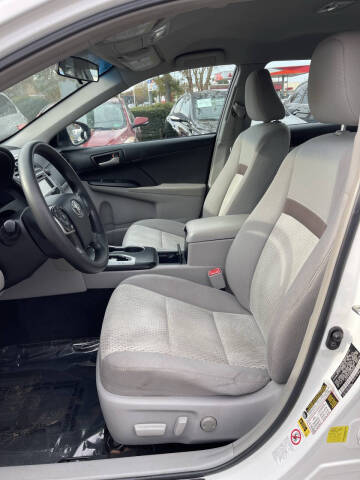 2014 Toyota Camry LE