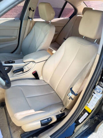 2015 BMW 3 Series 320i