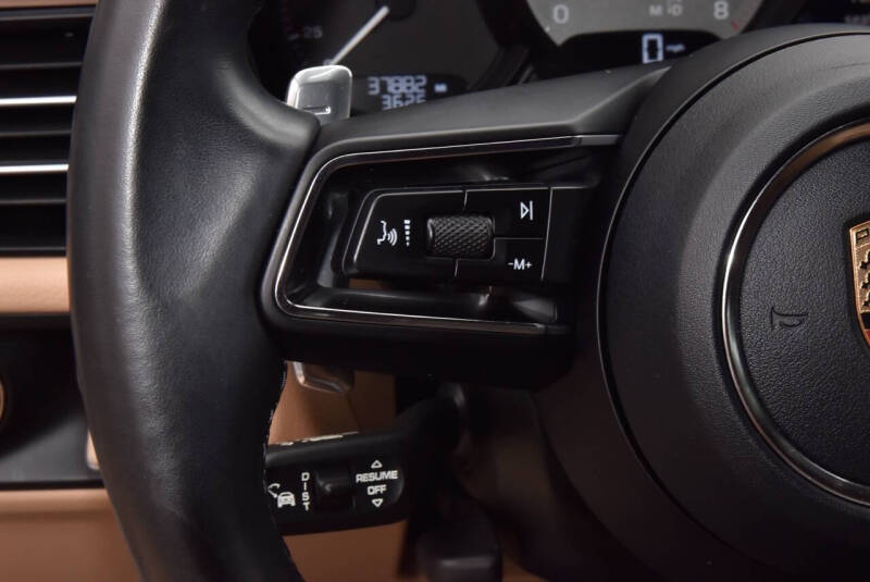 2023 Porsche Macan S