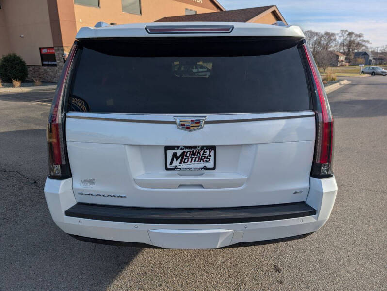 2019 Cadillac Escalade ESV Platinum