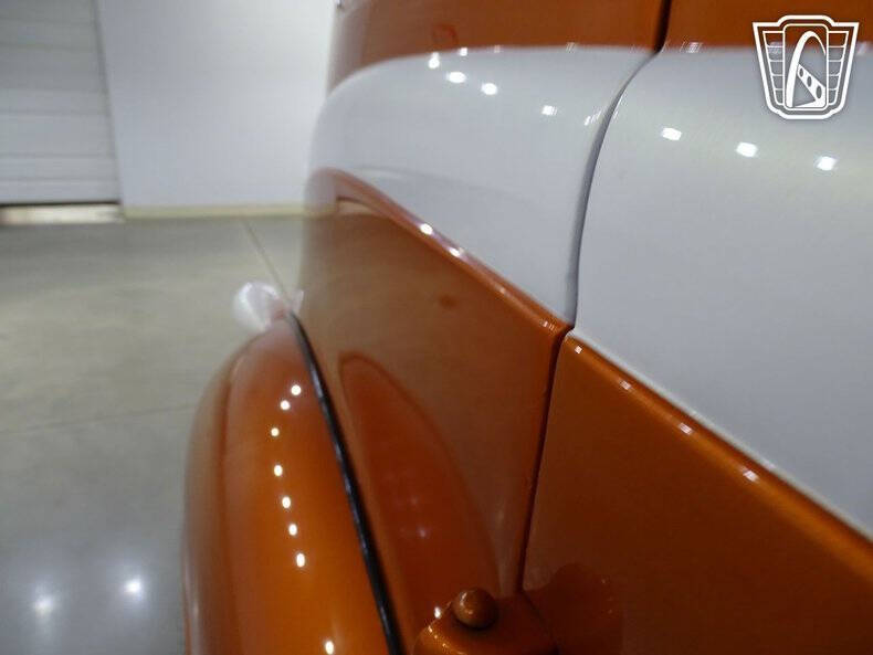 1937 Plymouth P4