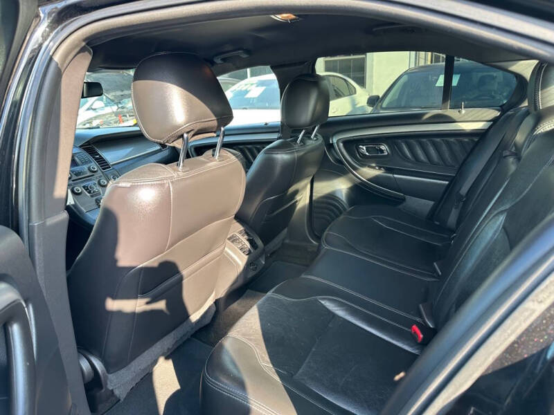 2015 Ford Taurus SEL