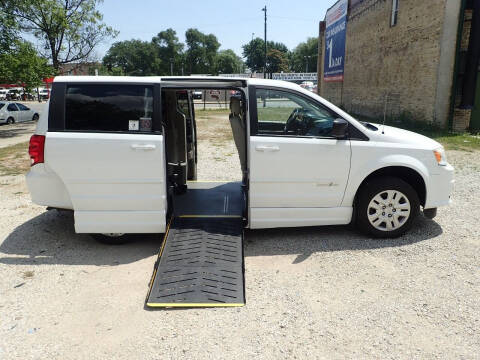 2014 Dodge Grand Caravan for sale at OUTBACK AUTO SALES INC in Chicago IL