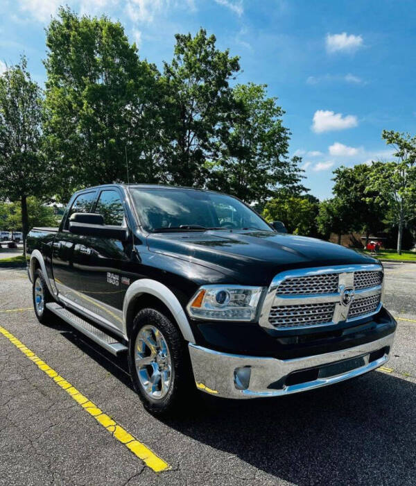2015 RAM Ram 1500 Pickup Laramie's photo