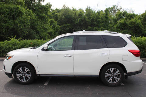 2017 Nissan Pathfinder Platinum