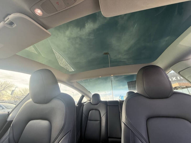 2023 Tesla Model 3 Performance