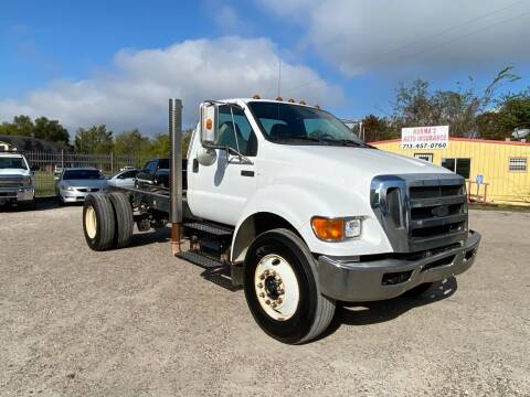 2009 Ford F-750 Super Duty for sale at RODRIGUEZ MOTORS CO. in Houston TX