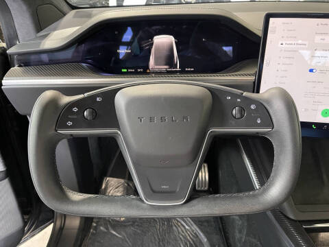 2022 Tesla Model X Plaid