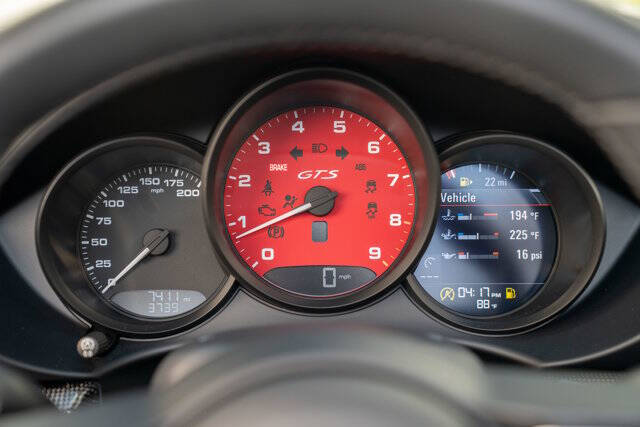 2021 Porsche 718 Boxster 17