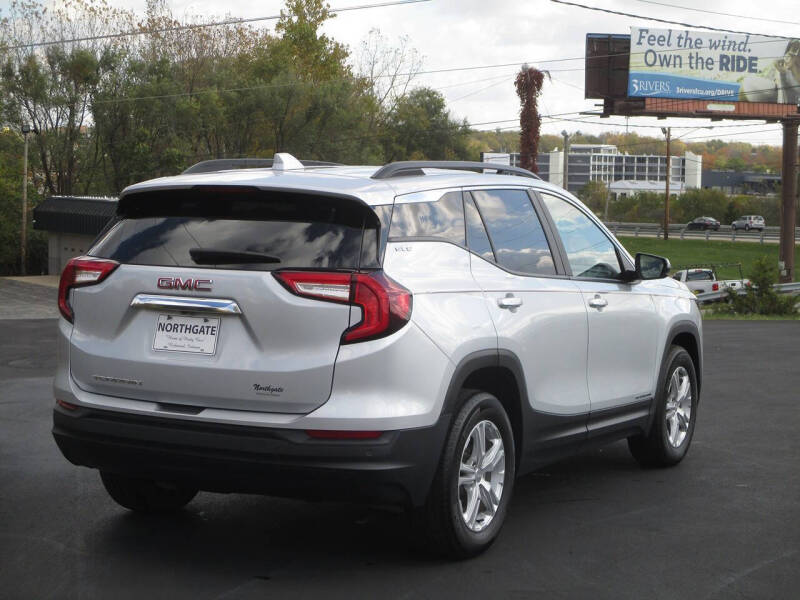 2022 GMC Terrain SLE