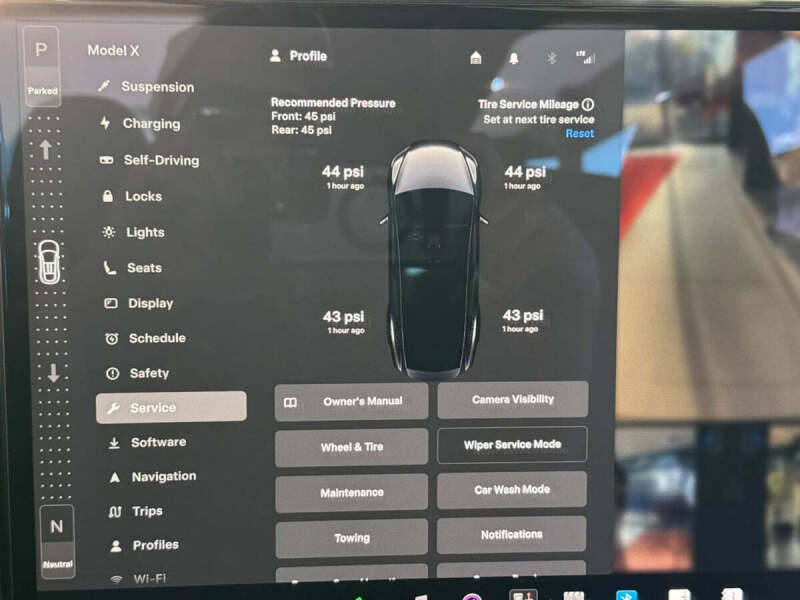 2023 Tesla Model X Standard Range