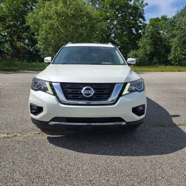 2017 Nissan Pathfinder Platinum