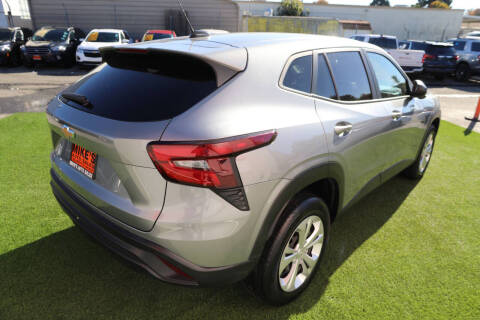 2024 Chevrolet Trax LS