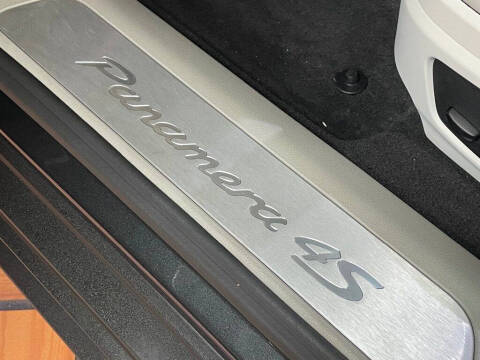 2022 Porsche Panamera 4S E-Hybrid